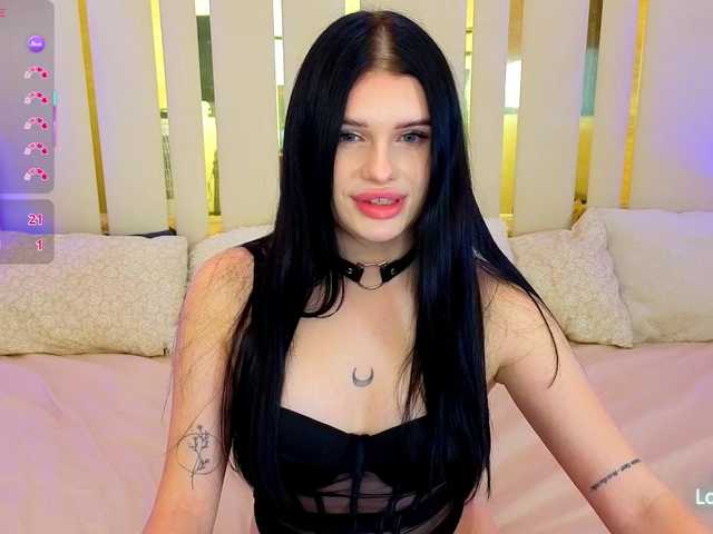 NeylaCharm's BongaCams show and profile
