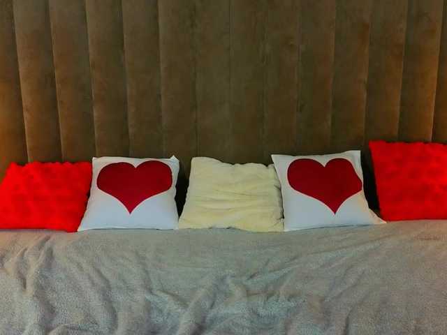 NeylaCharm's BongaCams show and profile