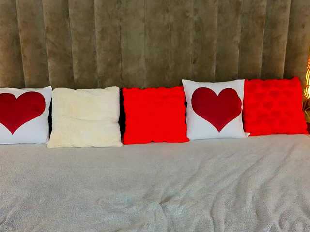 NeylaCharm's BongaCams show and profile