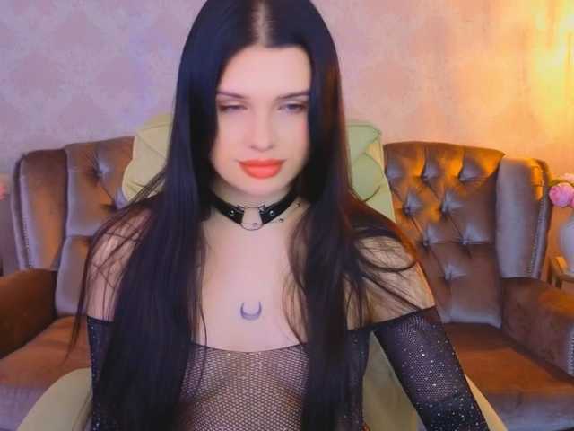 NeylaCharm's BongaCams show and profile