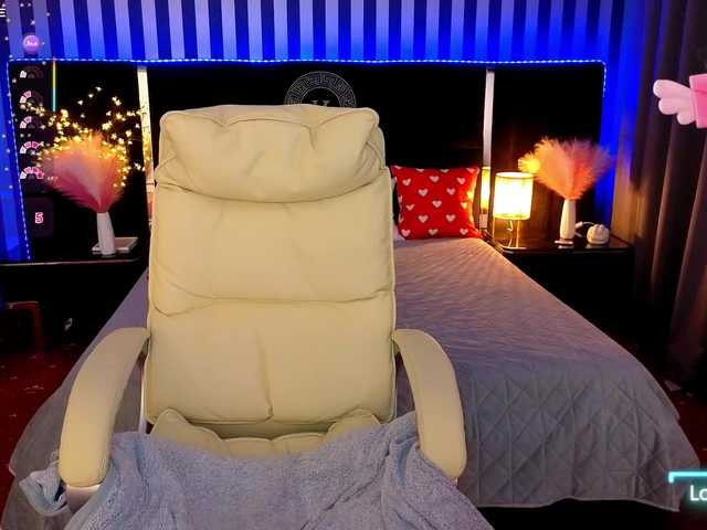 NeylaCharm's BongaCams show and profile