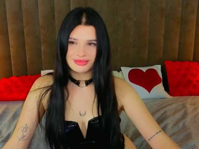 NeylaCharm's BongaCams show and profile