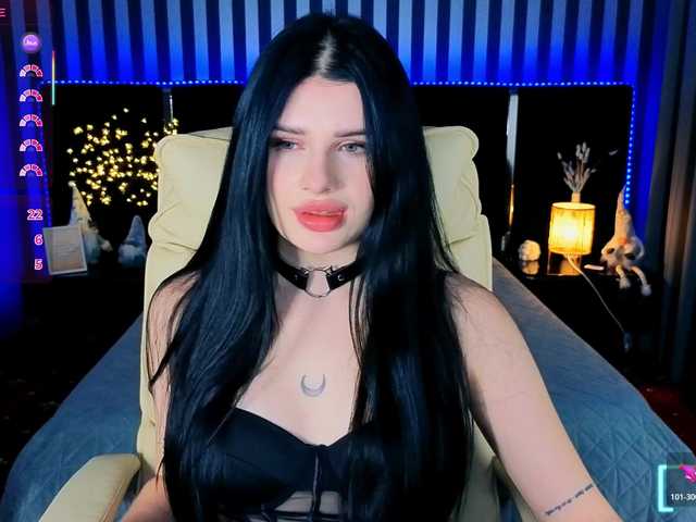 NeylaCharm's BongaCams show and profile