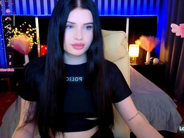 NeylaCharm's BongaCams show and profile