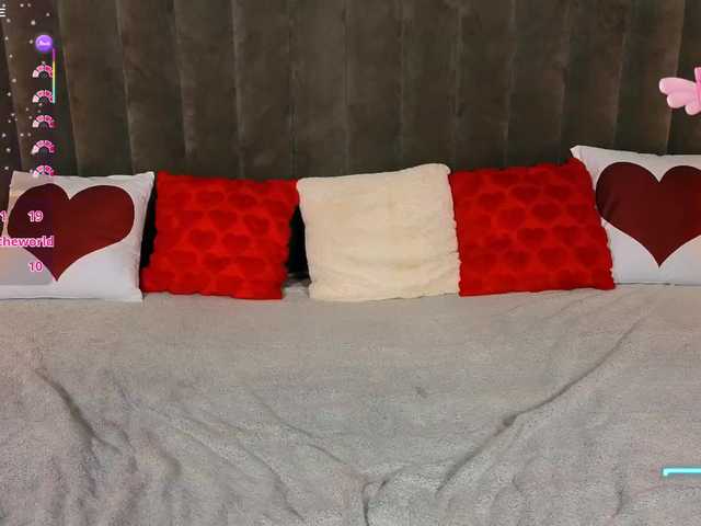 NeylaCharm's BongaCams show and profile