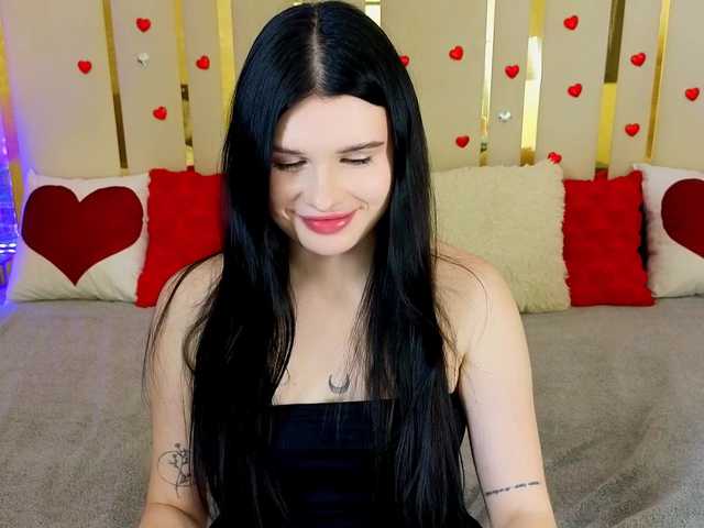 NeylaCharm's BongaCams show and profile