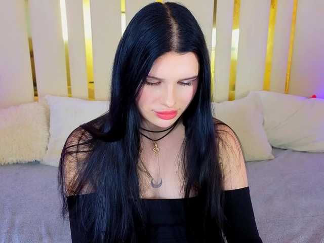 NeylaCharm's BongaCams show and profile