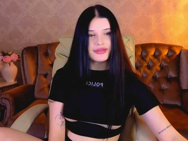 NeylaCharm's BongaCams show and profile