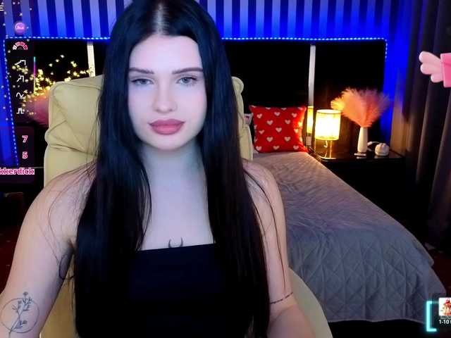 NeylaCharm's BongaCams show and profile