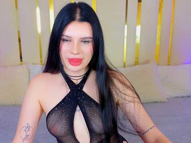 NeylaCharm's BongaCams show and profile