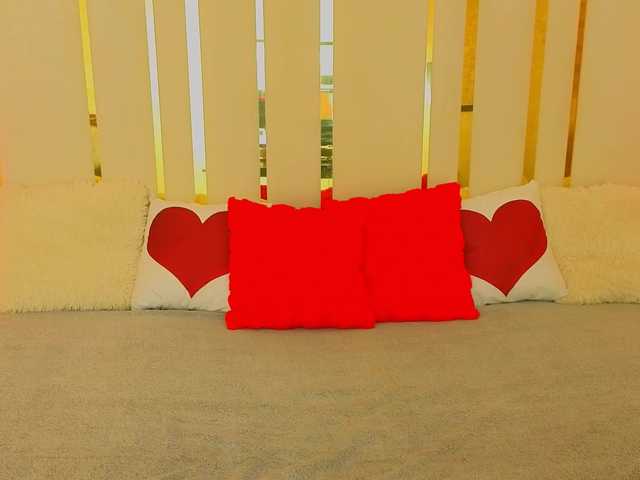 NeylaCharm's BongaCams show and profile