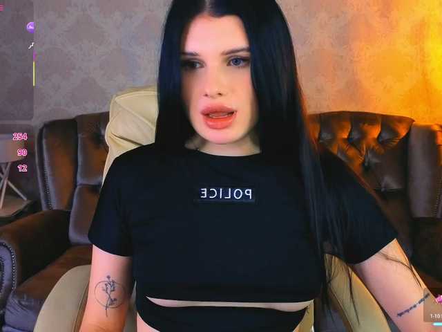 NeylaCharm's BongaCams show and profile