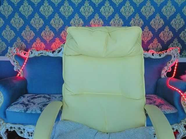 NeylaCharm's BongaCams show and profile