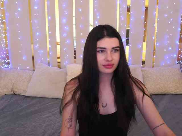 NeylaCharm webcam