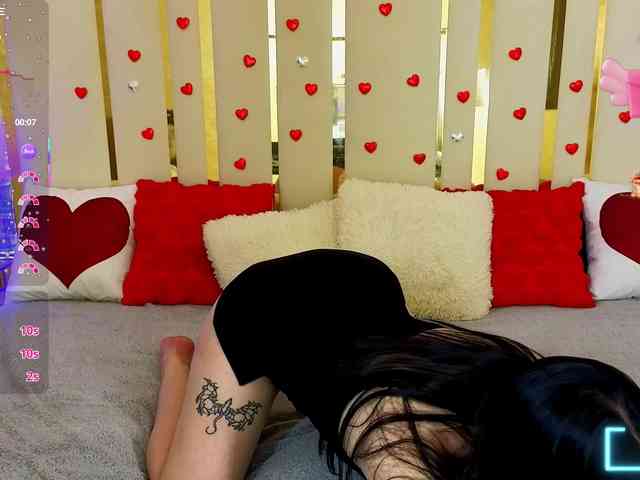 chatting online NeylaCharm