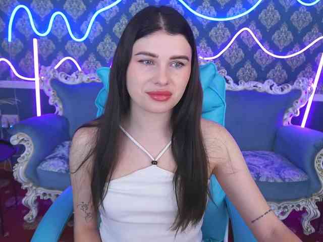 NeylaCharm webcam
