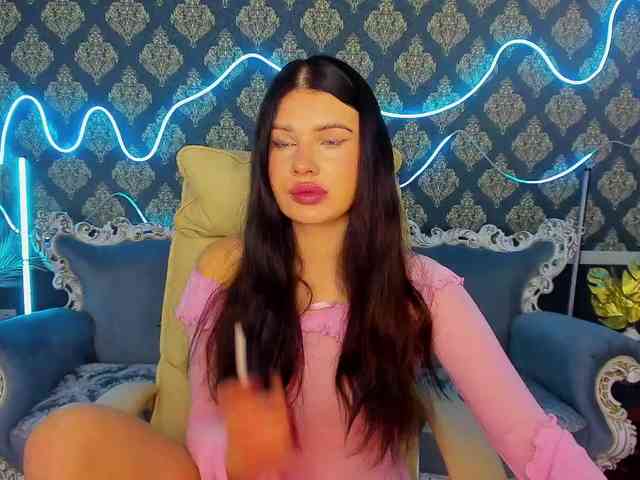 NeylaCharm webcam