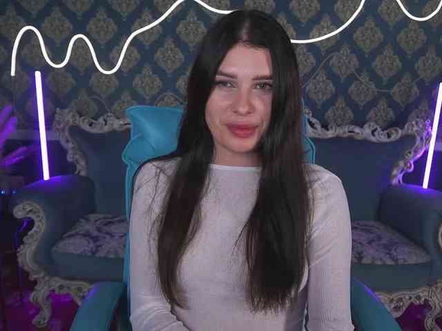 NeylaCharm webcam