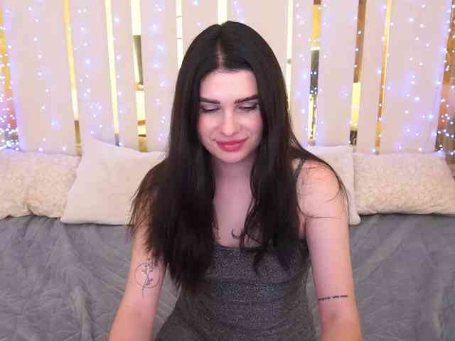 NeylaCharm webcam