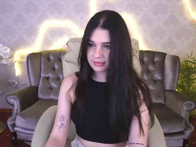 NeylaCharm webcam