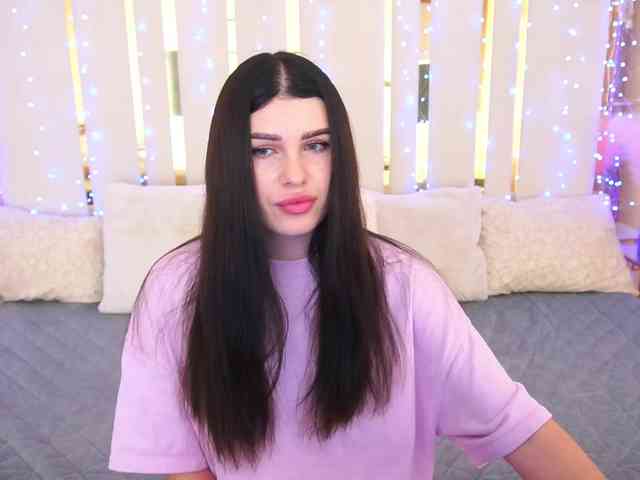 NeylaCharm webcam