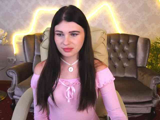 NeylaCharm webcam