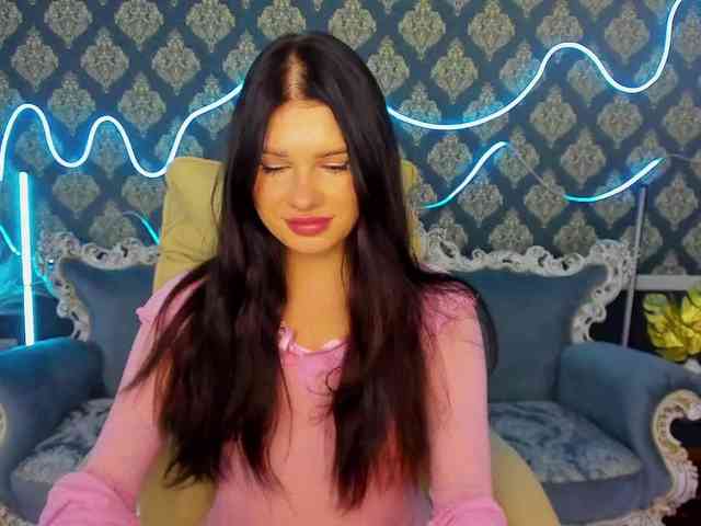 NeylaCharm webcam