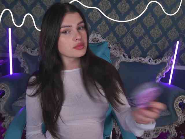 NeylaCharm webcam