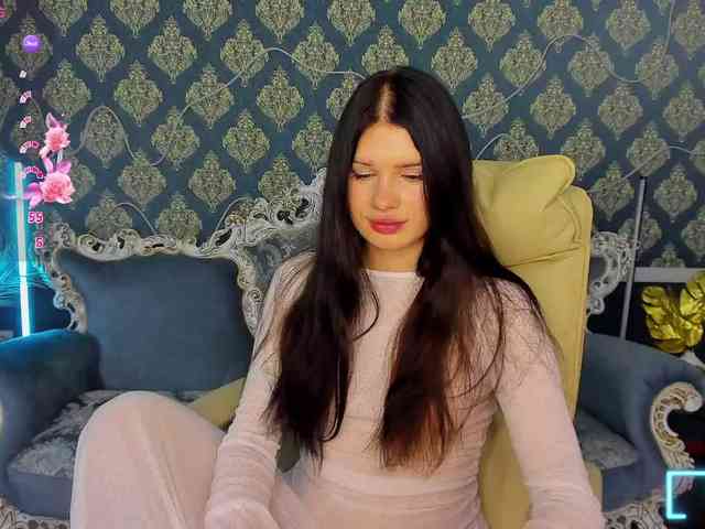 NeylaCharm webcam