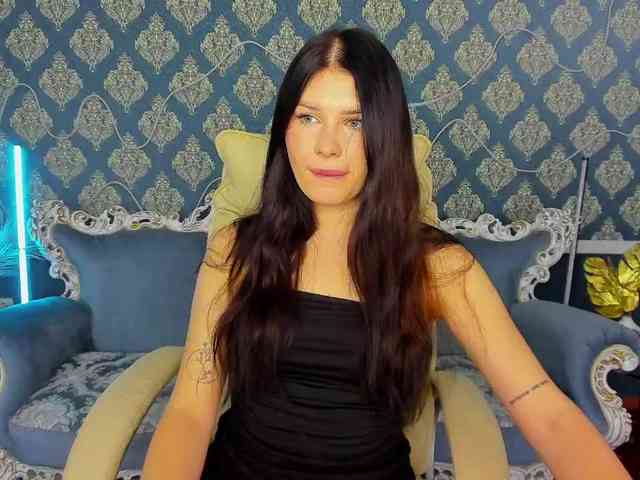 NeylaCharm webcam