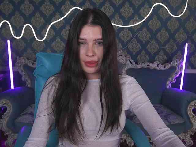 NeylaCharm webcam