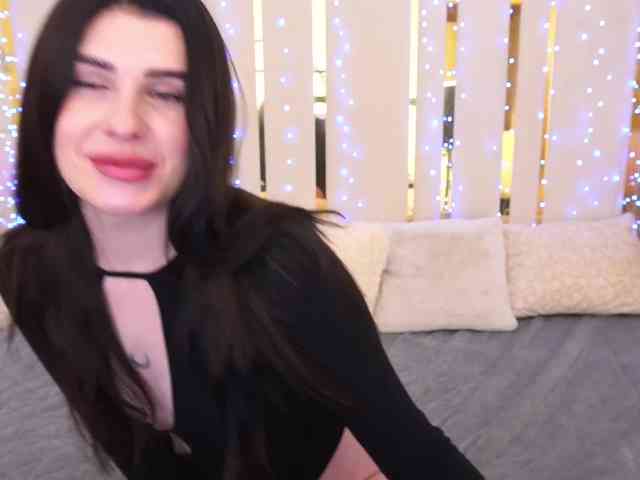 NeylaCharm webcam