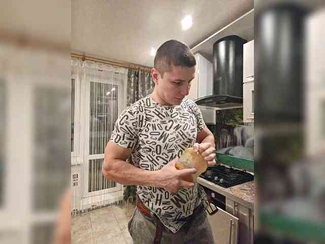 Fredo07 Live Webcam on BongaCams