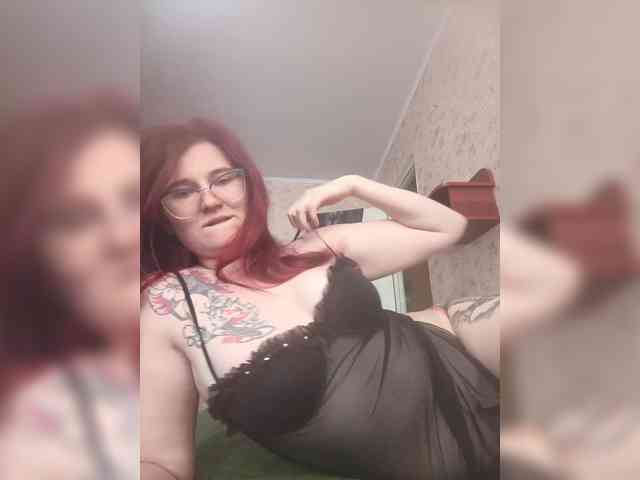 MiraSlava22 Live Webcam on BongaCams