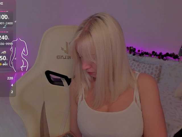 Mira-'s BongaCams show and profile