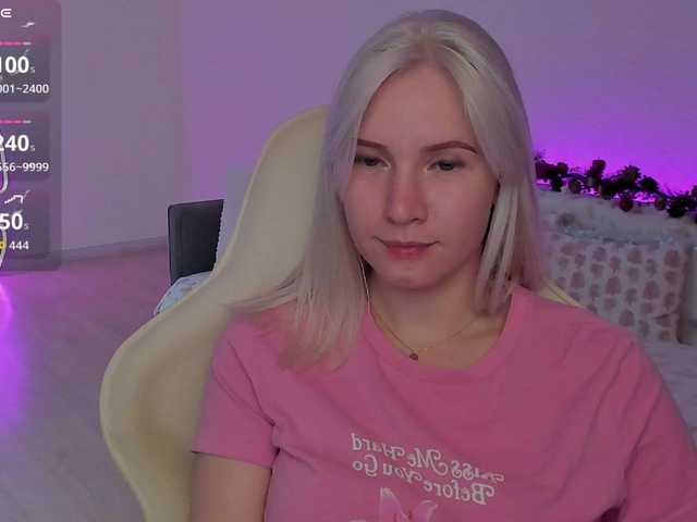 Mira-'s BongaCams show and profile