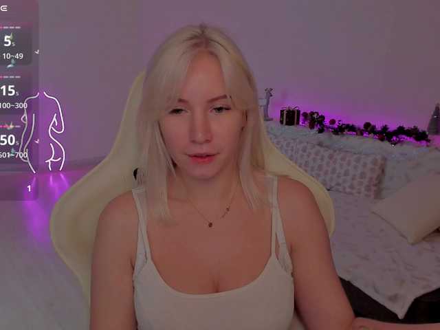 Mira-'s BongaCams show and profile