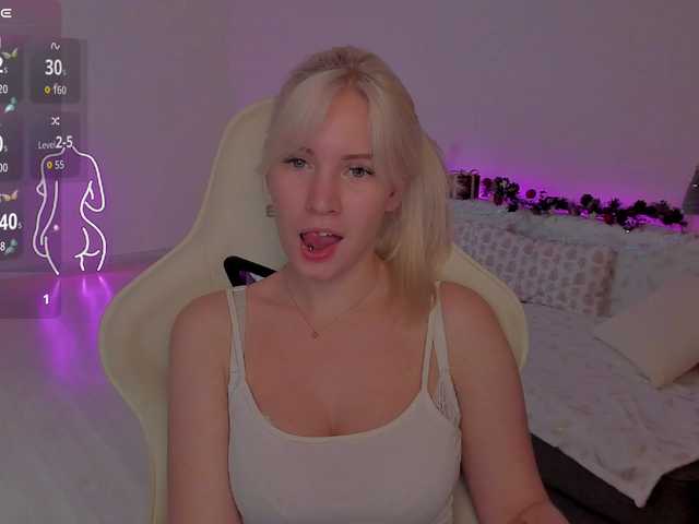 Mira-'s BongaCams show and profile