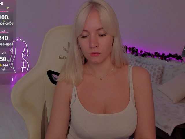 Mira-'s BongaCams show and profile