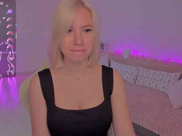Mira- Live Webcam on BongaCams