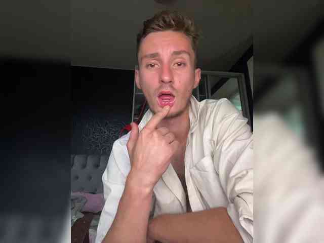 locoroooco Live Webcam on BongaCams