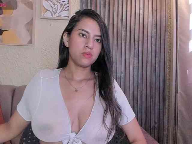 EroticValen webcam