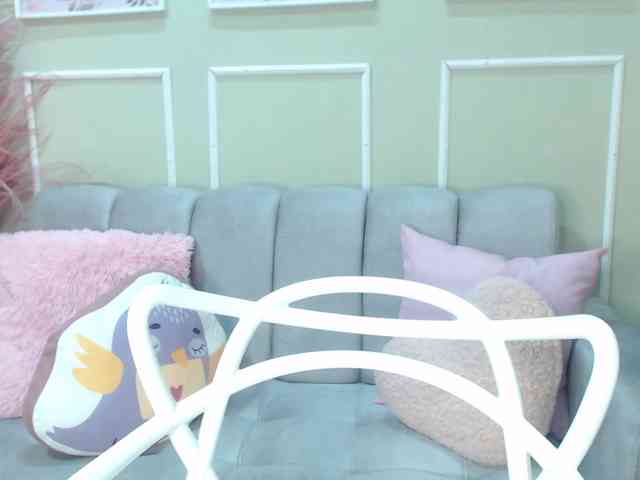 ZoeCuttie webcam