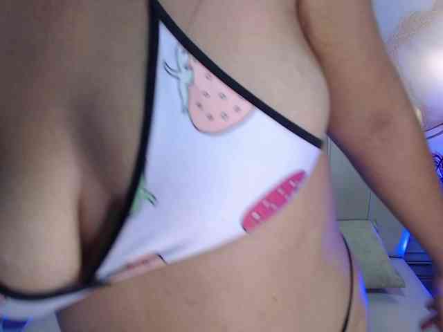 ZoeCuttie webcam