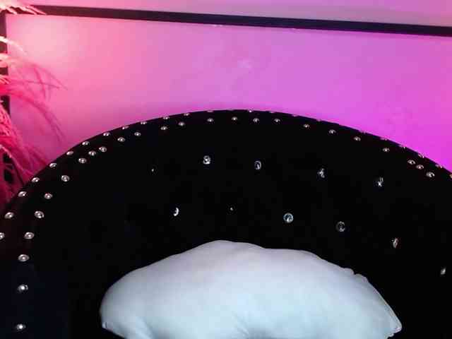 ZoeCuttie webcam