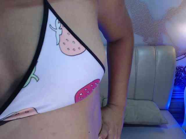 ZoeCuttie webcam