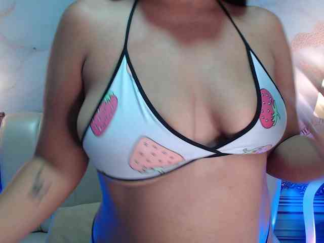 ZoeCuttie webcam