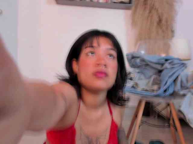 BelindaAndAmbar webcam