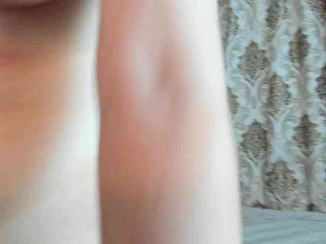 BelindaAndAmbar webcam