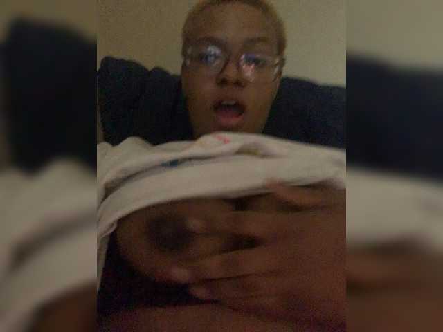 BigSexy21 webcam bongacams model stream image